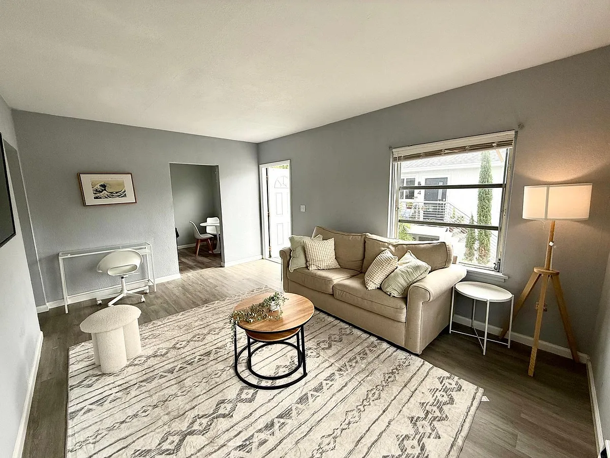 Building Photo - 3801 S Olive Ave #2