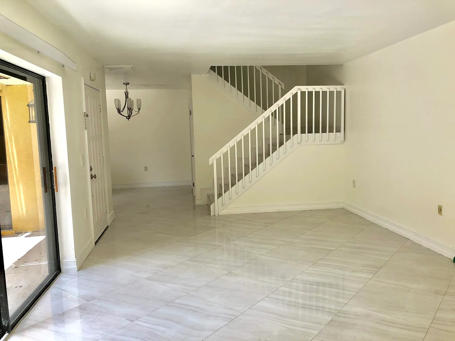 2 bed, 2.5 bath, 1236 sqft, $2,350 — Photo 4
