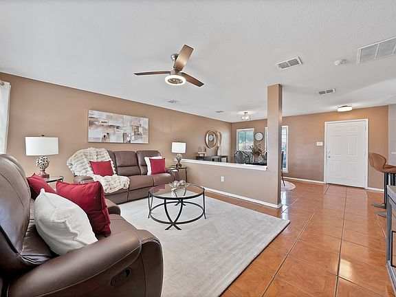 5th image of 2326 McIntosh Ct