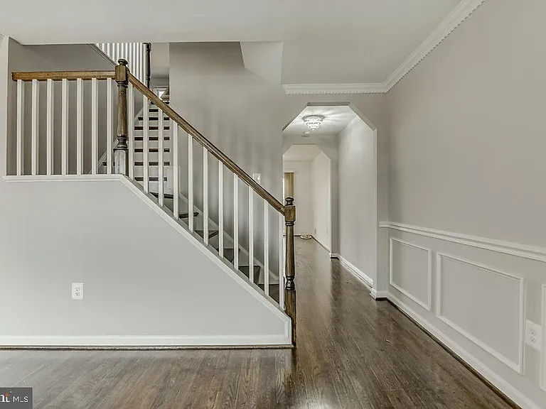 2866 Yarn Ct — Photo 4