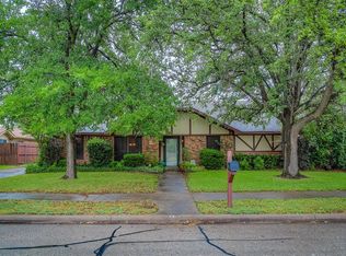 421 Woodhollow Dr, Wylie, TX 75098