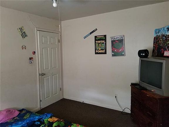 5th image of 1510 Gordon St