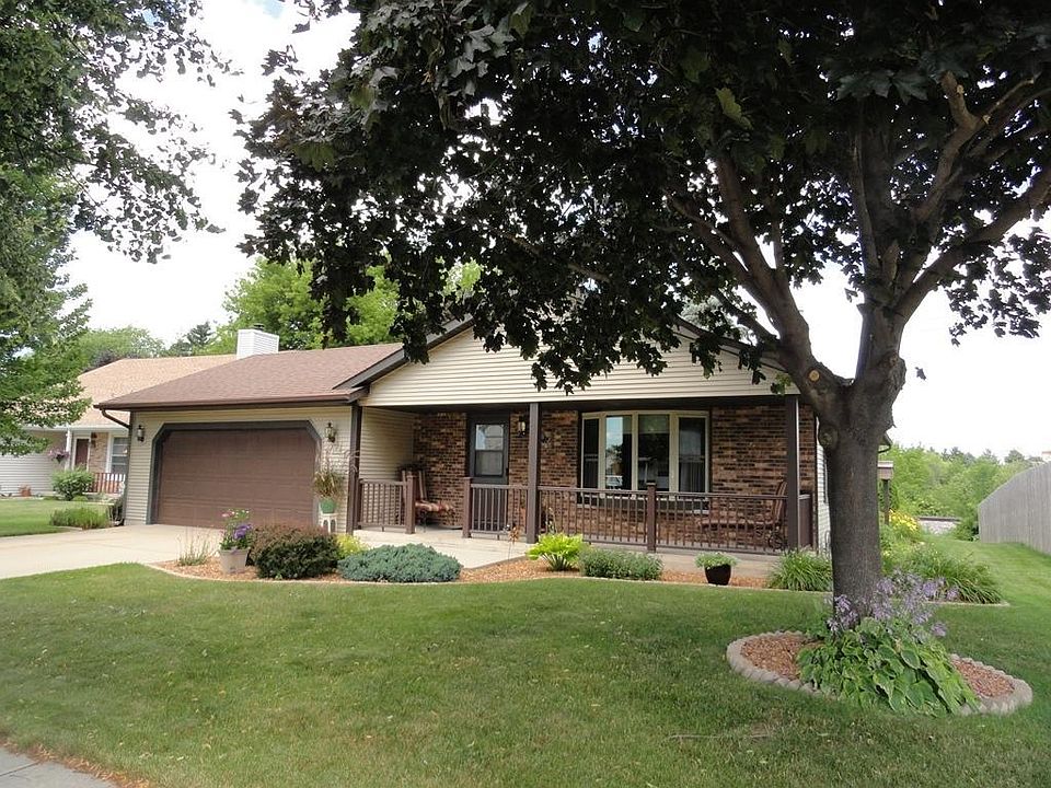 1st image of 1606 Briarwood Ln