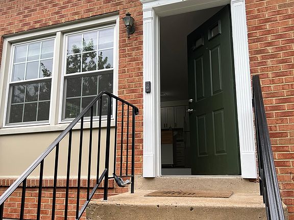 3rd image of 46 N Bedford St #B