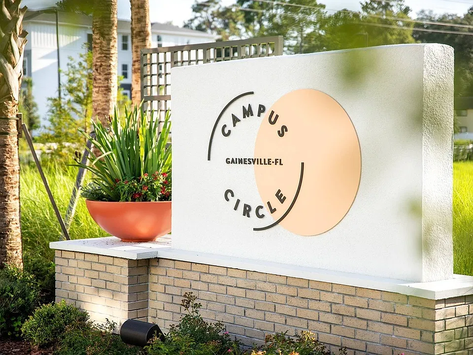 Campus Circle Gainesville - Community - Signage