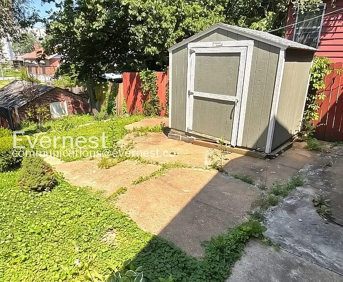 4847 Calvin Ave — Photo 22