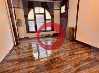 27 S 9th St #1F, Reading, PA 19602