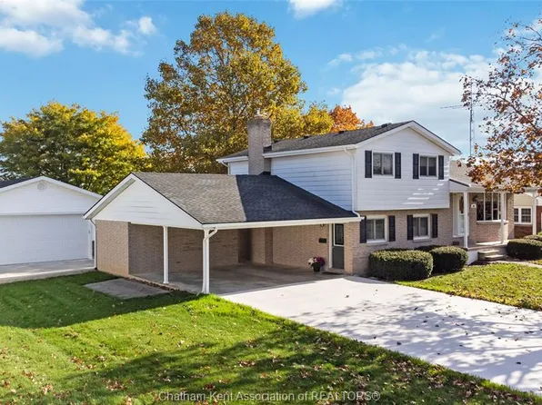 18 Grand Ave, Chatham Kent, ON N8A 4J7