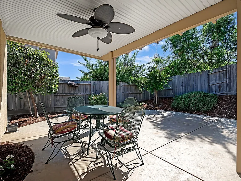 4084 David Loop — Photo 32