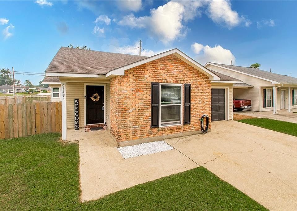 1st image of 37461 E Hillside Dr