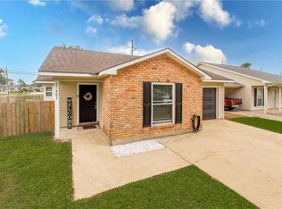 37461 E Hillside Dr, Prairieville, LA 70769