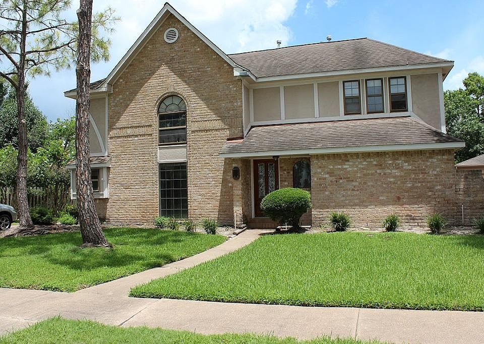 Welcome to 15306 Rio Plaza Drive