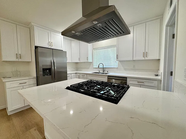 16512 Dearborn St — Photo 8