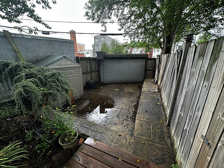 233 16th St SE — Photo 47
