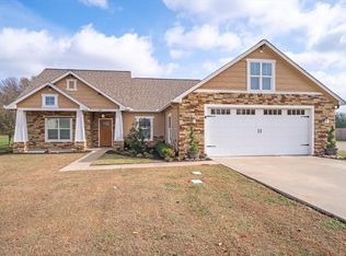 381 Whipporwill Dr, Wills Point, TX 75169