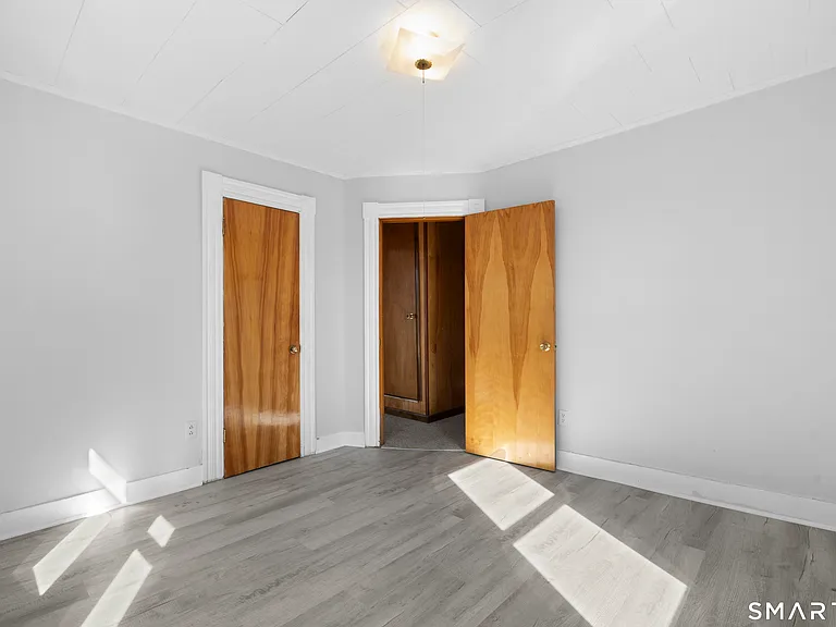 48 Anderson St — Photo 11