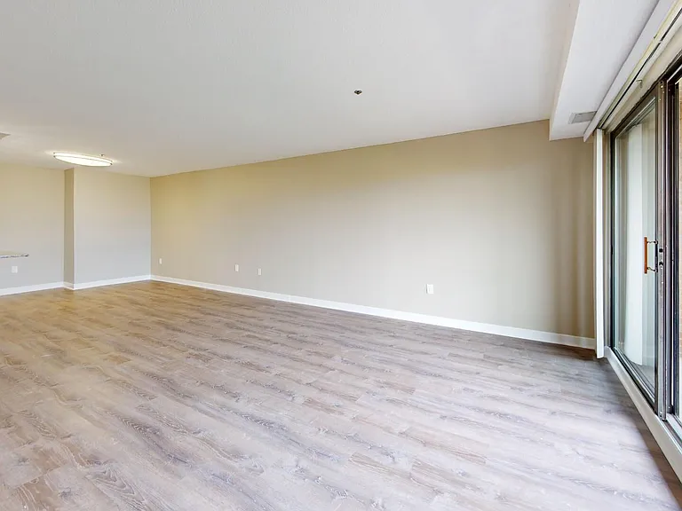 The Residences at 1111 Beacon Street — Photo 12
