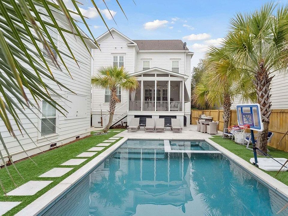 1st image of 2526 Daniel Island Dr