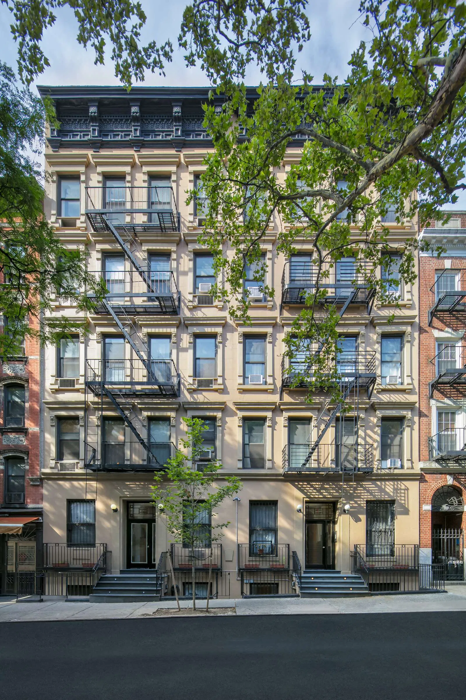 162 East 82nd Street in Upper East Side : Sales, Rentals, Floorplans ...