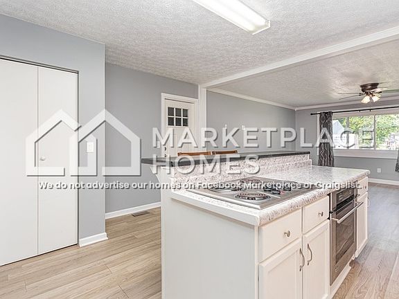 5th image of 414 Hilltop Dr