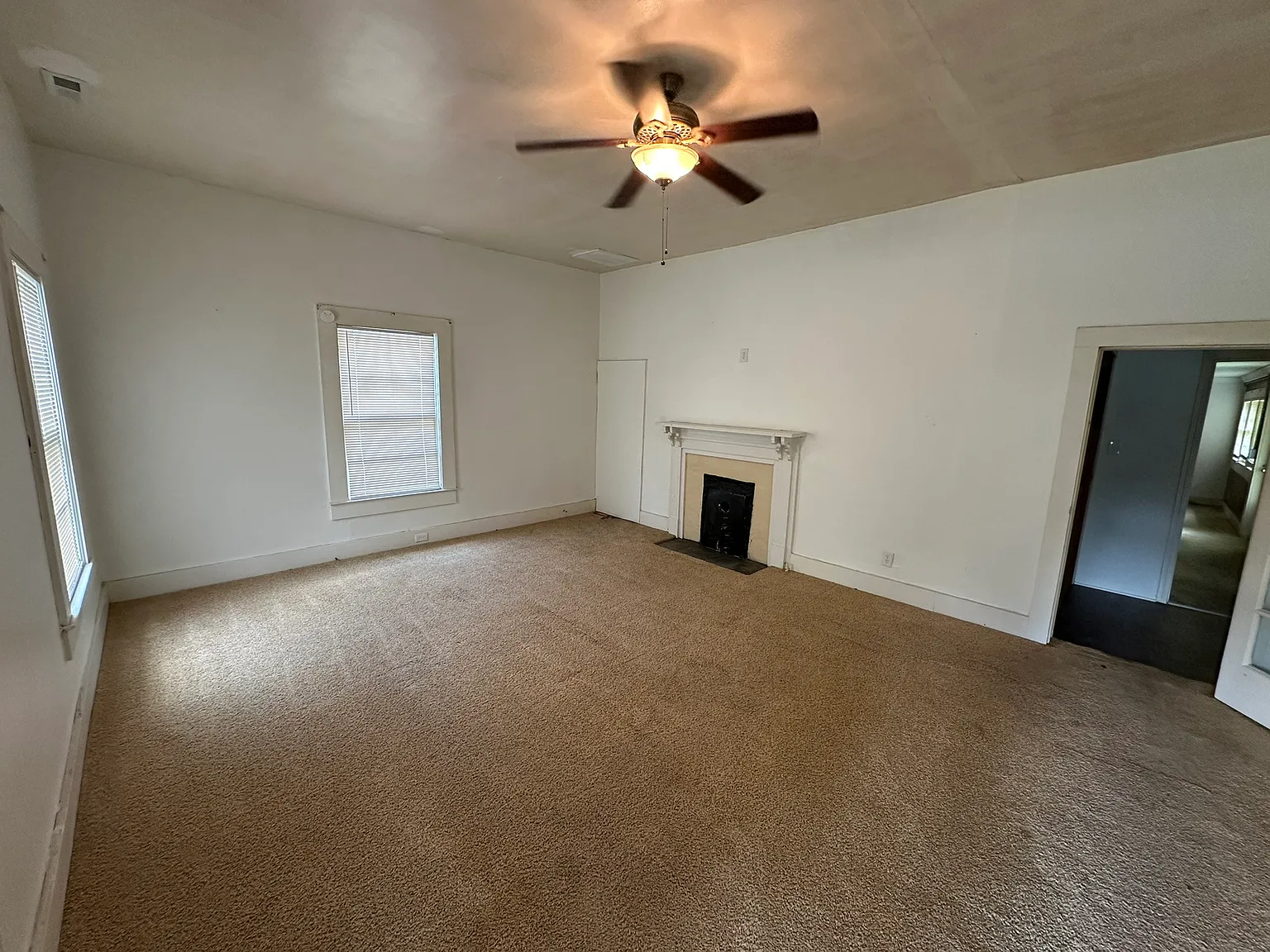 2 bed, 1272 sqft, $800 — Photo 2