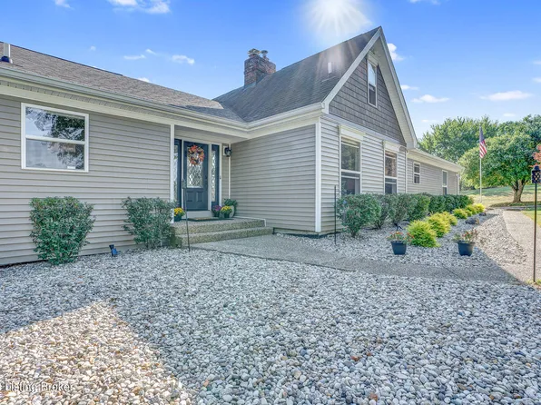 1604 Lake Shore Cir, Crestwood, KY 40014