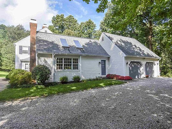 3rd image of 1616 Shannon Ln