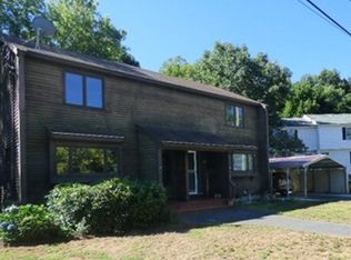 28 W Beacon St, Lawrence, MA 01843