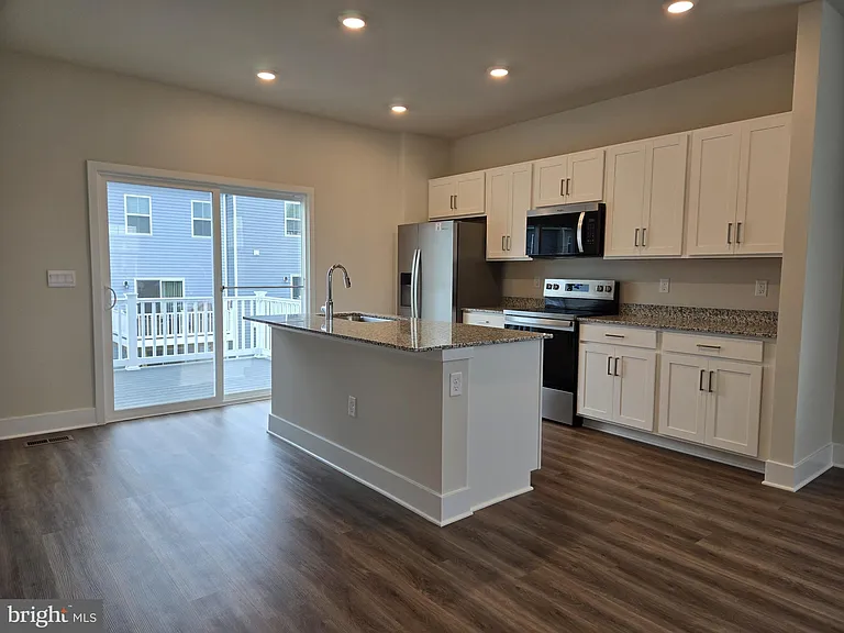 117 Lakota St — Photo 8