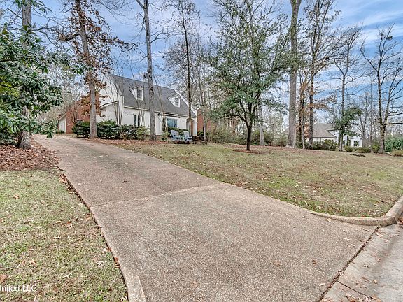 2nd image of 114 Southern Ridge Dr