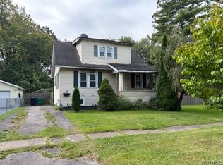 8623 Lindbergh Ave, Niagara Falls, NY 14304