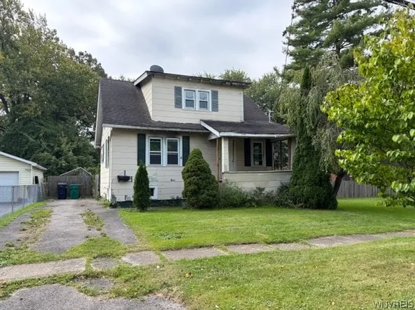 8623 Lindbergh Ave, Niagara Falls, NY 14304