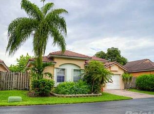 15725 SW 81st St, Miami, FL 33193