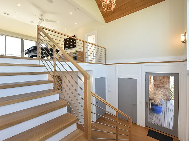 451 Dune Rd — Photo 40