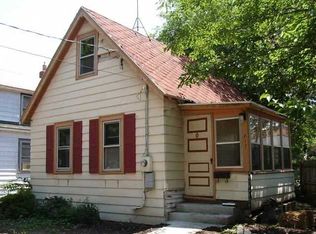 817 Emerson St, Madison, WI 53715