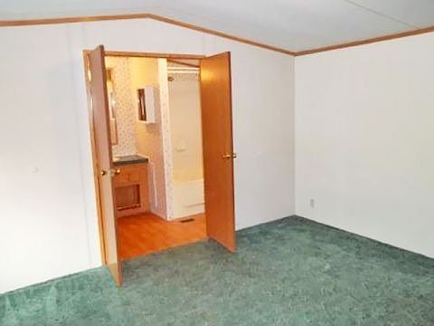 2nd image of 9403 Acorn Park St
