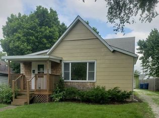614 E Thompson Ave, Hoopeston, IL 60942