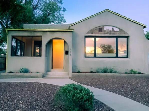 216 Amherst Dr NE, Albuquerque, NM 87106