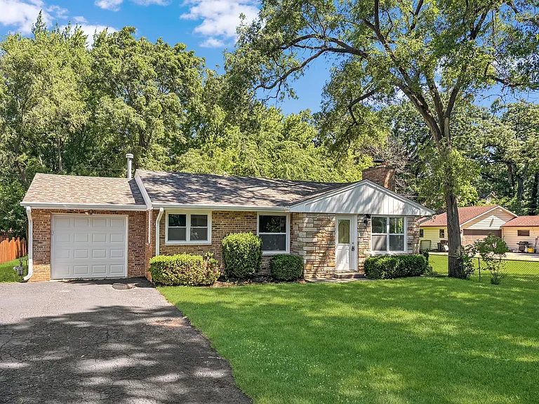 3102 Victoria Ave — Photo 10