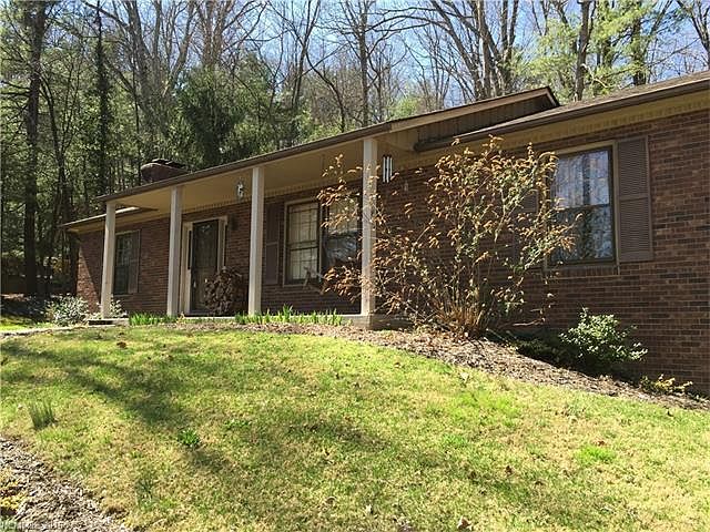 1st image of 244 Stonebrook Dr