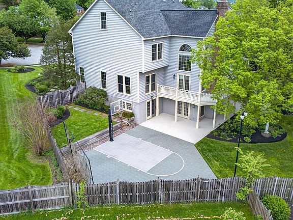 3rd image of 23 Eastport Ct