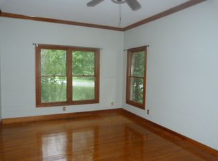 104 Southampton Dr, Tullahoma, TN 37388