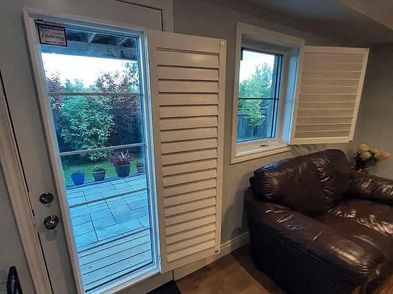 276 Degraaf Cres — Photo 11