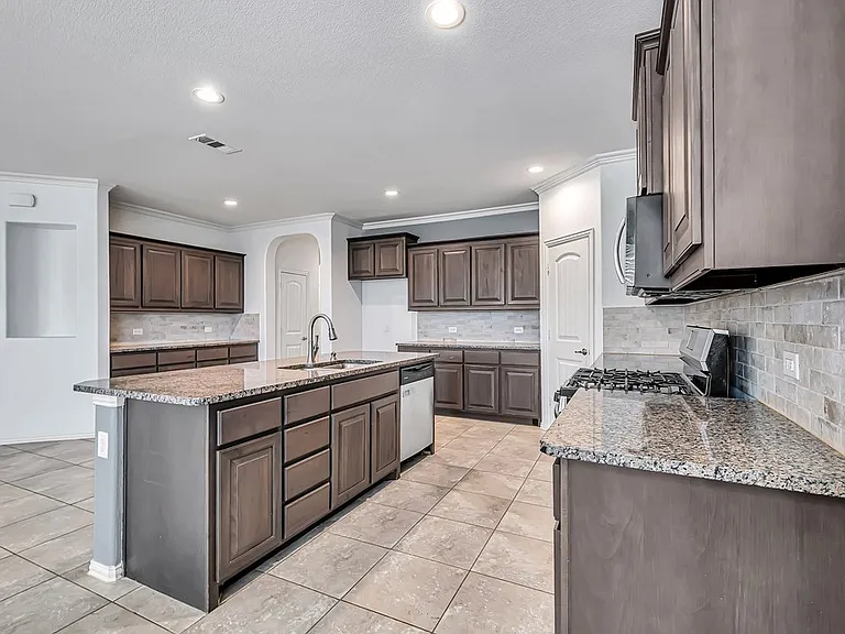 7017 Kate Reed Dr — Photo 13