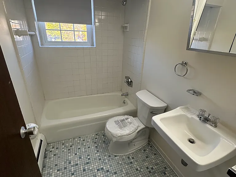 Brattle Dr — Photo 7