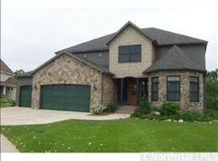 2181 Mill Pond Dr, Saint Cloud, MN 56303
