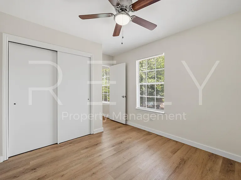 2908 Whisper Oaks Ln #D — Photo 20