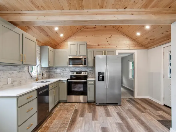 104 Main St, Star Prairie, WI 54026