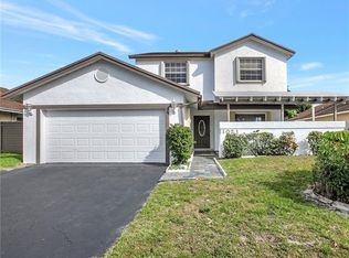 1021 SW 99th Ave, Pembroke Pines, FL 33025