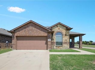 1325 Fallow Deer Dr, Burleson, TX 76028